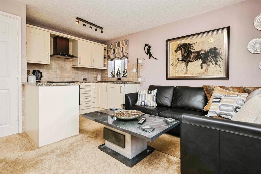 Apartment in Birmingham, Lyndon Green - View 2