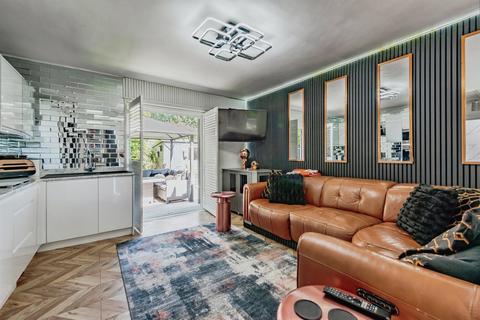 2 bedroom detached bungalow for sale, Perrylands, Charlwood, Horley