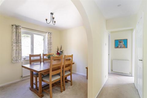 undefined, Farm Lane, Oakridge Lynch, Stroud