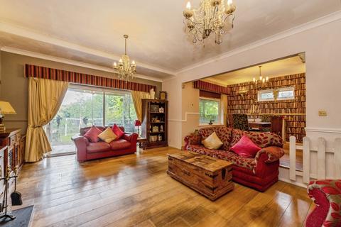 4 bedroom detached house for sale, London Road, WICKFORD, Essex, SS12