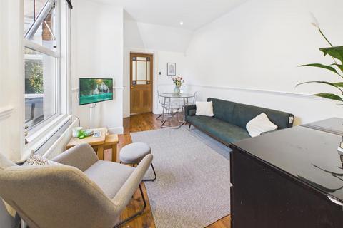 2 bedroom ground floor flat for sale, Park Crescent, North Shields