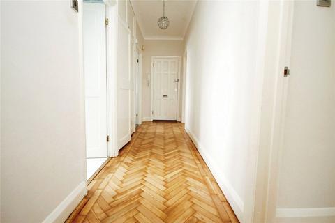 2 bedroom apartment to rent, Grange Court, Loughton IG10