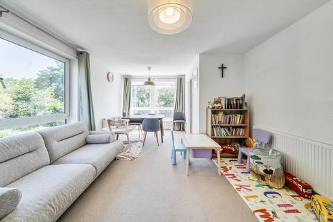 2 bedroom apartment for sale, Merlin Court, Bembridge Gardens, Ruislip