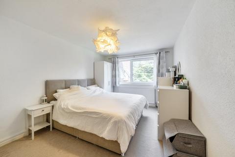 2 bedroom apartment for sale, Merlin Court, Bembridge Gardens, Ruislip