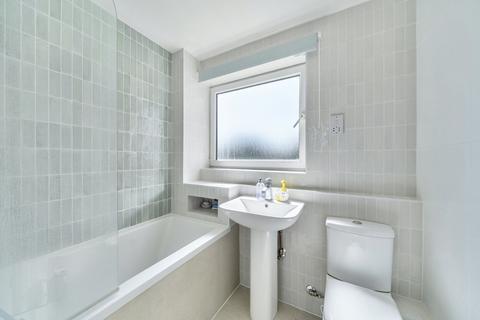 2 bedroom apartment for sale, Merlin Court, Bembridge Gardens, Ruislip