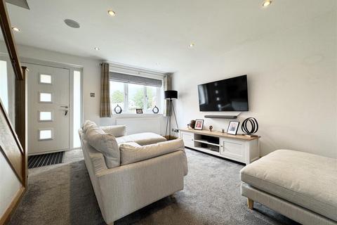 3 bedroom terraced house for sale, Woodlands Drive, Skelmanthorpe, Huddersfield, HD8 9DB
