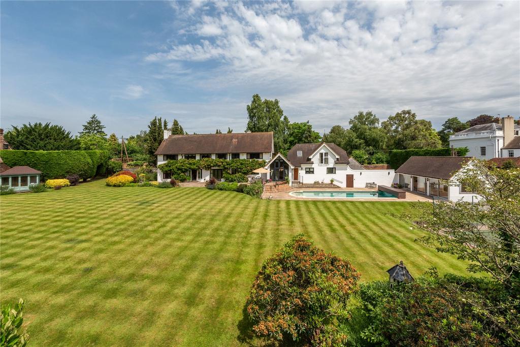 5 bedroom detached house for sale