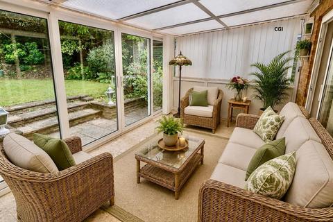 4 bedroom chalet for sale, Wilmot Way, Camberley GU15