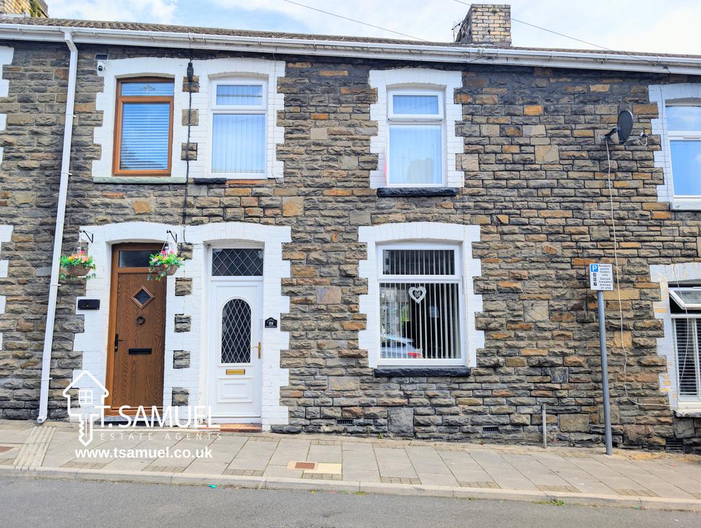 2 bedroom terraced house for sale