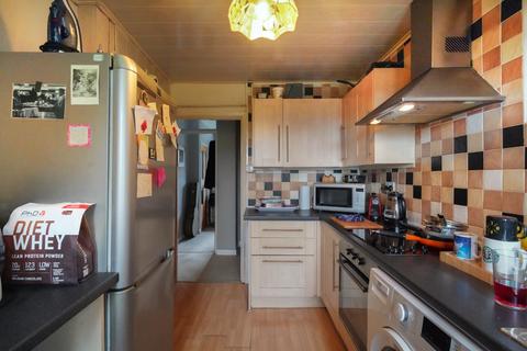 2 bedroom flat for sale, Didsbury Road, Stockport SK4