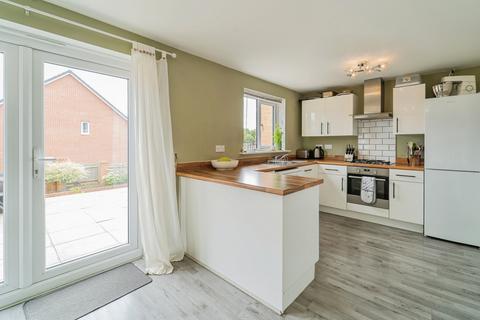 3 bedroom detached house for sale, Heol Cae Pownd, Llanelli SA14