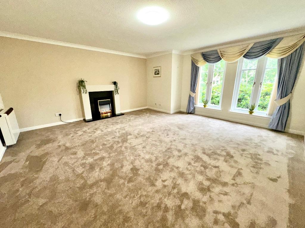 Pollokshields Square, Glasgow, G41 - View 2