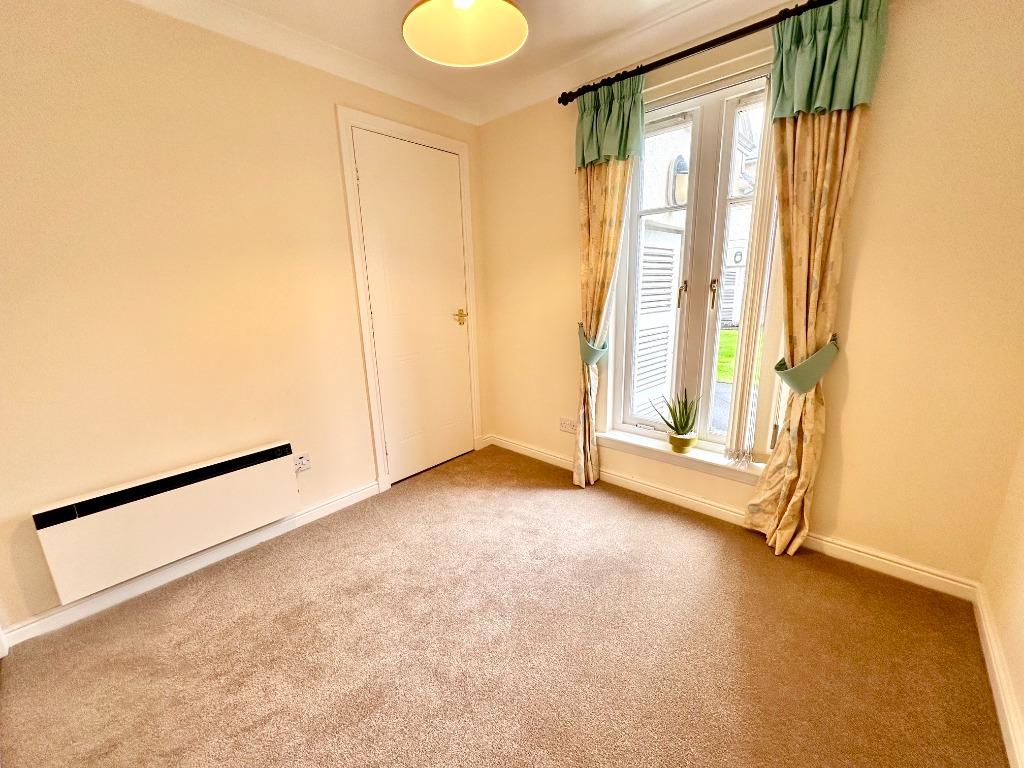 Pollokshields Square, Glasgow, G41 - More