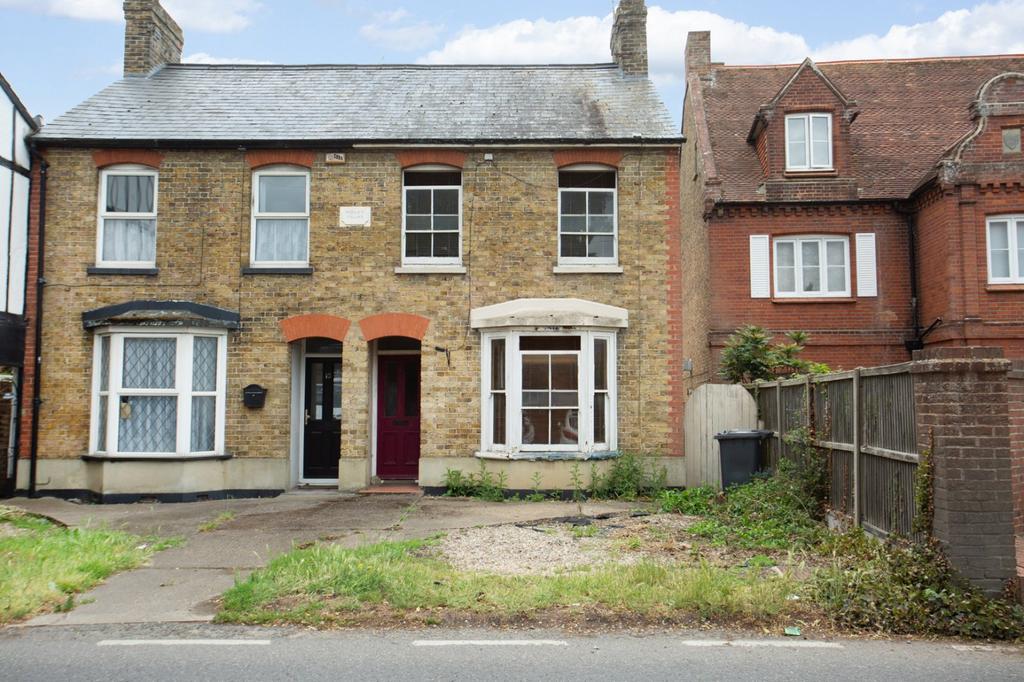 3 bedroom end of terrace house for sale