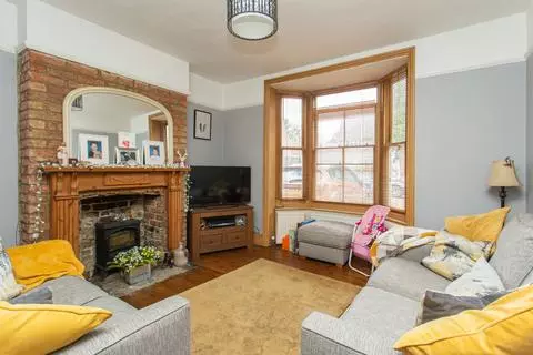 3 bedroom end of terrace house for sale - Widok 2