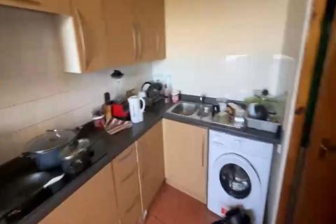 undefined, Lenzie Place, Flat D, Glasgow G21
