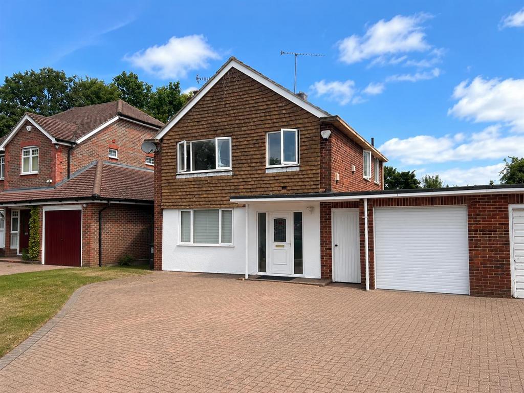 Strathmore Drive, Reading RG10 - View 3