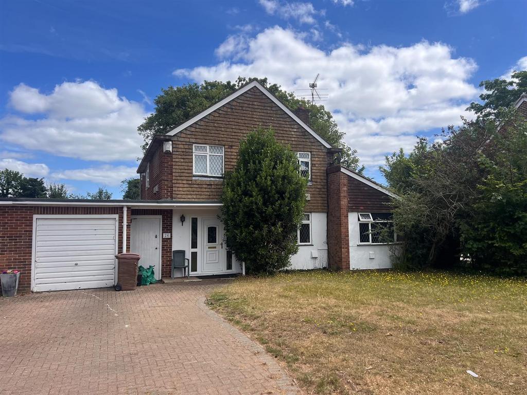 Strathmore Drive, Reading RG10 - View 4