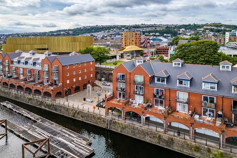 2 bedroom flat for sale, 2 Anchor CourtVictoria QuayMarinaSwanseaWest Glam