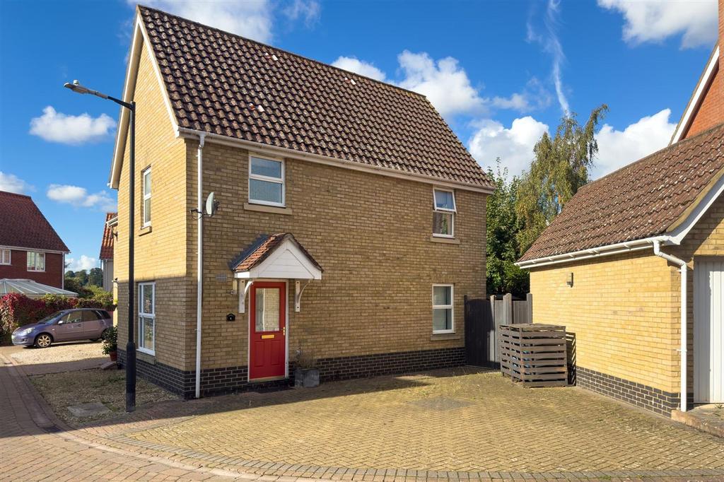 3 bedroom semi-detached house to rent
