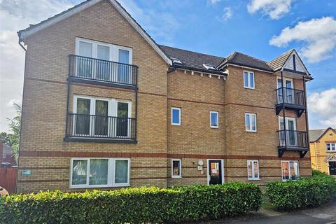 2 bedroom flat to rent, St Thomas Drive, Boston