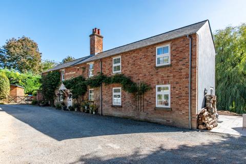 4 bedroom detached house for sale, Upper Eddington, Hungerford, Berkshire, RG17
