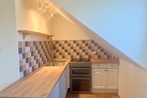 2 bedroom flat to rent, The Gew, Marazion, TR17
