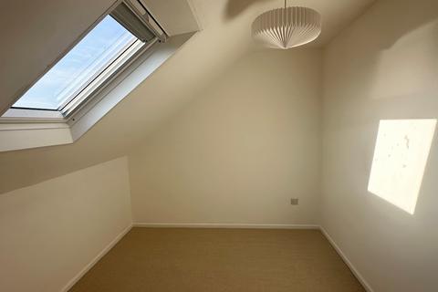 2 bedroom flat to rent, The Gew, Marazion, TR17