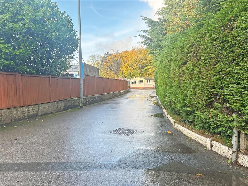 Wigan Road, LEYLAND - View 5