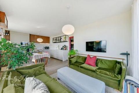 2 bedroom apartment for sale, Spencer Way, London E1