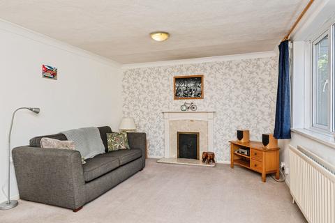 2 bedroom ground floor flat for sale, Station Parade, Virginia Water, GU25