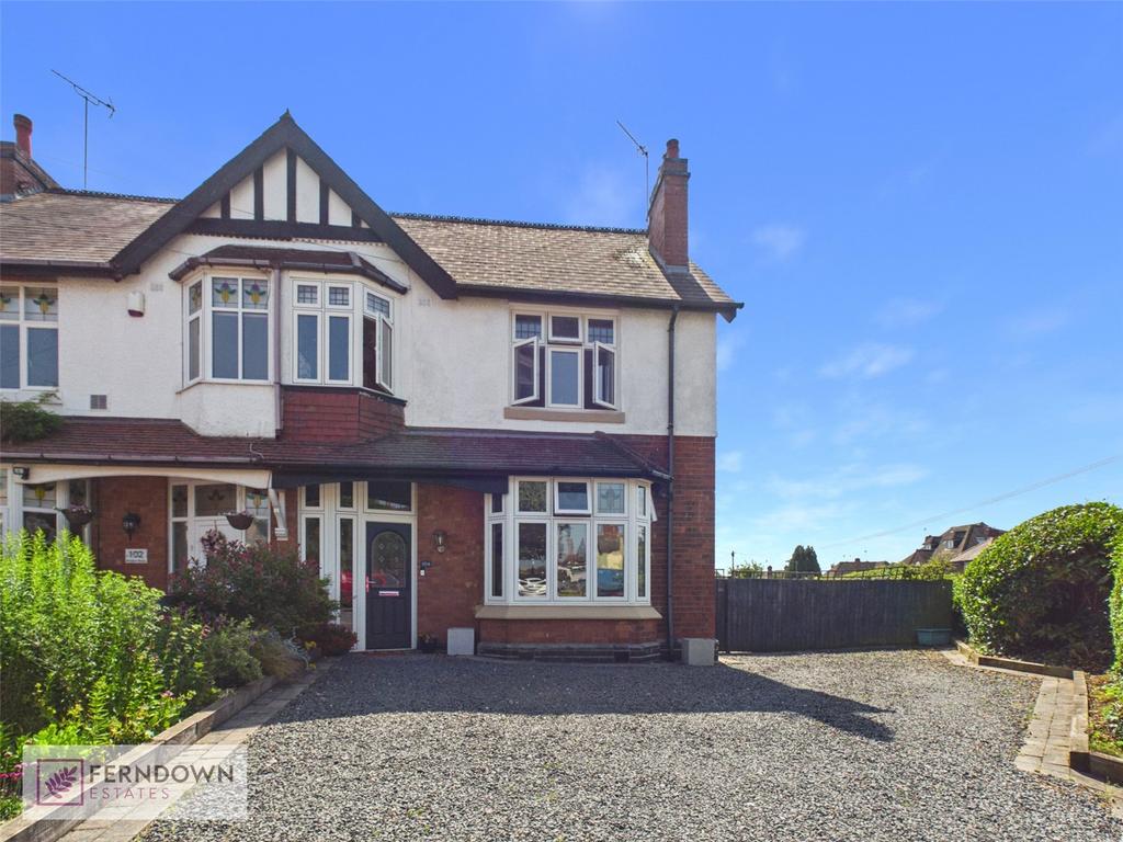 4 bedroom semi-detached house for sale