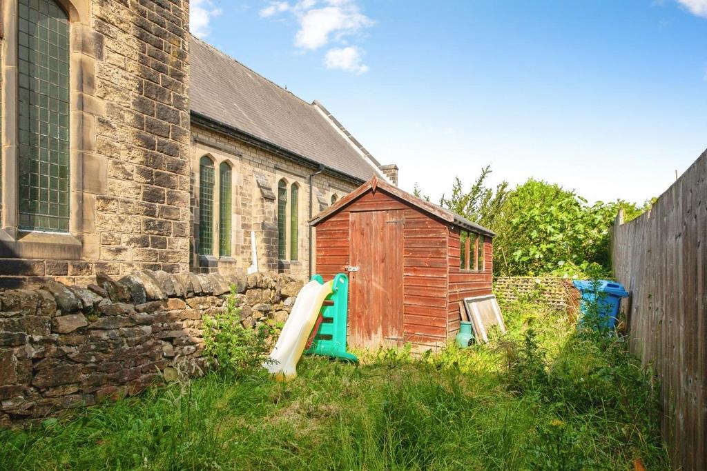 House in Sheffield, Wadsley Bridge, Fox Hill - View 4