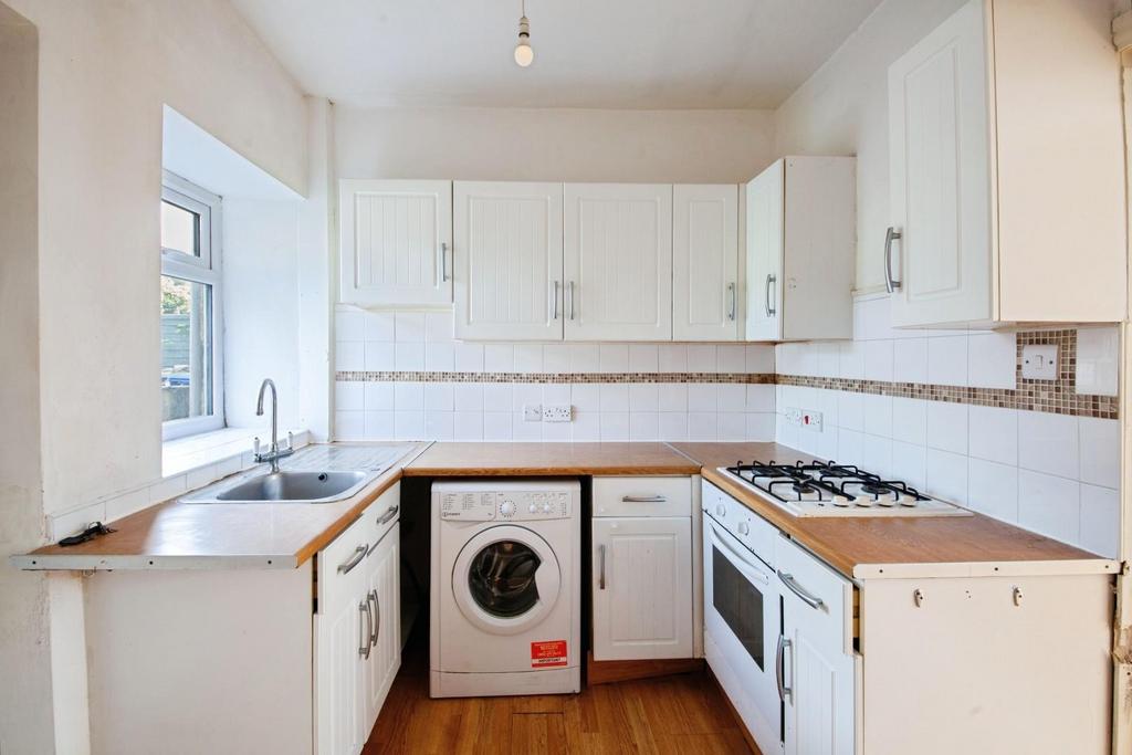 House in Sheffield, Wadsley Bridge, Fox Hill - View 5