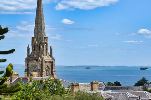 3 bedroom flat for sale, CENTRAL RYDE