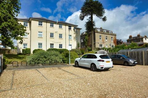 3 bedroom flat for sale, CENTRAL RYDE
