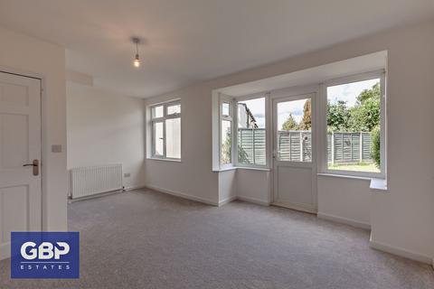 4 bedroom semi-detached house for sale, Gorseway, Romford, RM7
