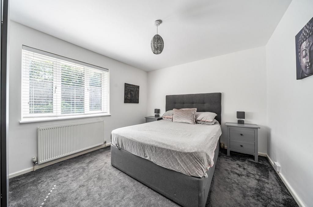 House in Southampton - More