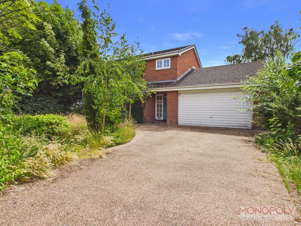 4 bedroom detached house for sale