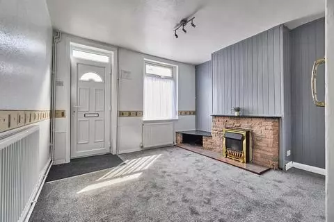 2 bedroom end of terrace house to rent – pohled 3