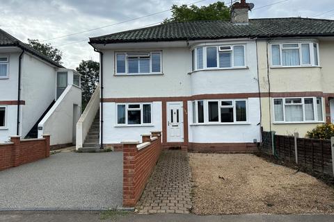 2 bedroom maisonette for sale, Station Avenue, Epsom