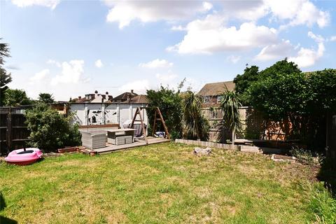 2 bedroom maisonette for sale, Chertsey Road, Surrey TW15