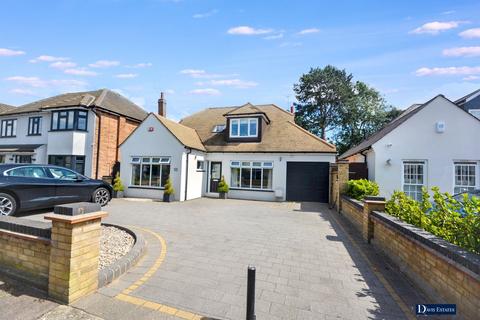 3 bedroom detached house for sale, Great Nelmes Chase, Emerson Park, Hornchurch, RM11