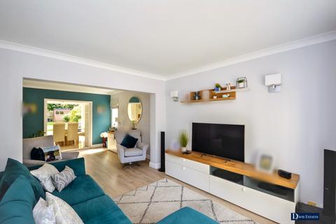 3 bedroom detached house for sale, Great Nelmes Chase, Emerson Park, Hornchurch, RM11