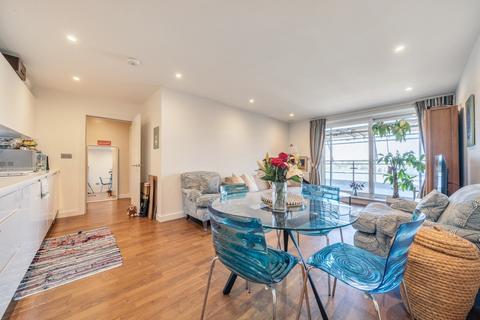 3 bedroom apartment to rent, Wharf Street London SE8