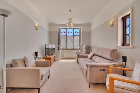 4 bedroom semi-detached bungalow for sale, Levett Gardens | Seven Kings Bungalow Estate | IG3