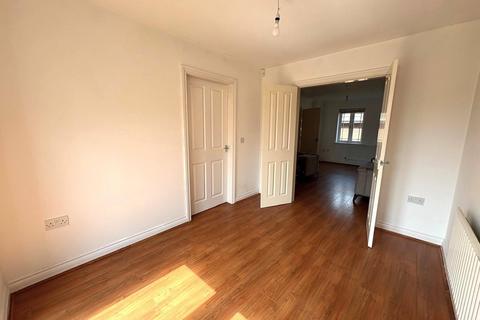 4 bedroom detached house to rent, Kirkwood Close, Aspull