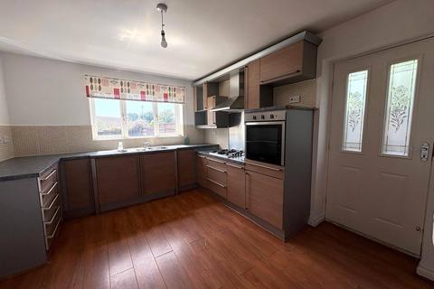 4 bedroom detached house to rent, Kirkwood Close, Aspull