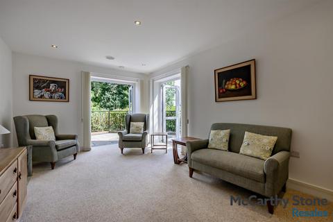 2 bedroom apartment for sale, The Fallows, Fairfield Road, East Grinstead, West Sussex, RH19 4QD