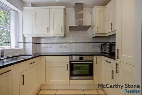 2 bedroom apartment for sale, The Fallows, Fairfield Road, East Grinstead, West Sussex, RH19 4QD